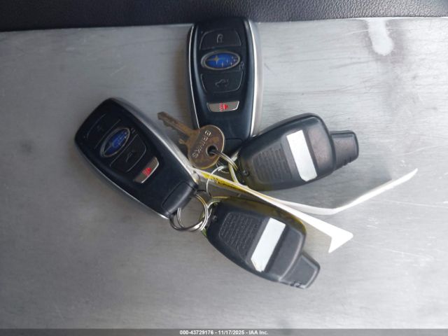 Subaru Outback 2.5i Limited Image 4