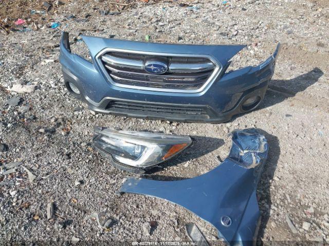 Subaru Outback 2.5i Limited Image 12