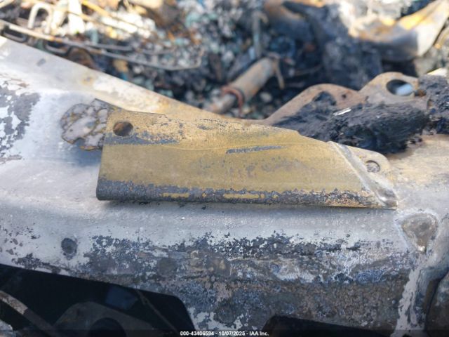 Tesla Model 3 Image 7