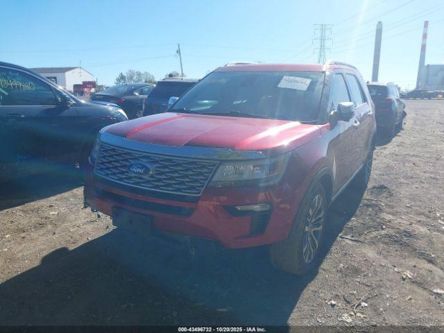 Ford Explorer Platinum Image 2