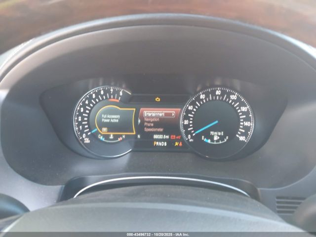 Ford Explorer Platinum Image 17