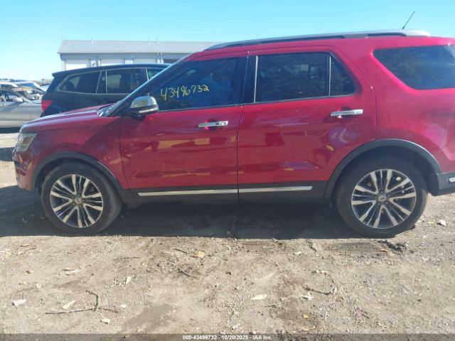 Ford Explorer Platinum Image 10