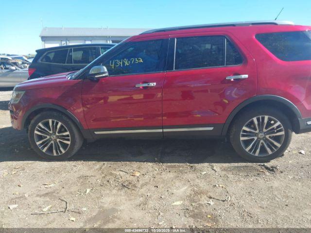 Ford Explorer Platinum Image 10