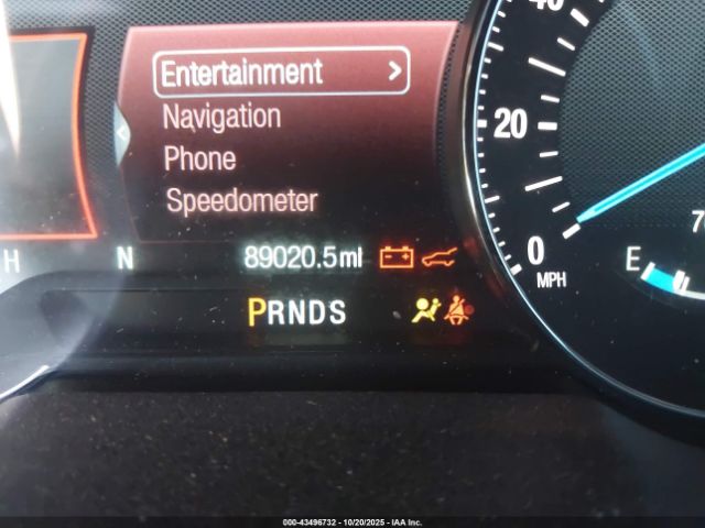 Ford Explorer Platinum Image 9