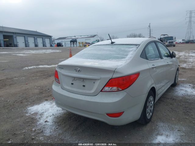 Hyundai ACCENT Se Image 3