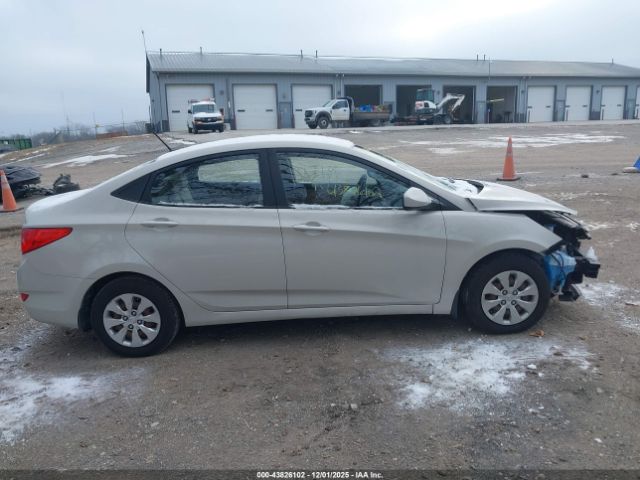 Hyundai ACCENT Se Image 11