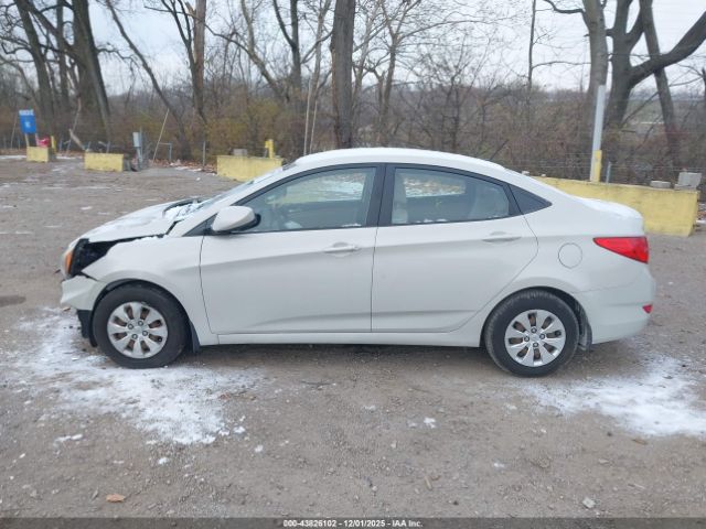 Hyundai ACCENT Se Image 10