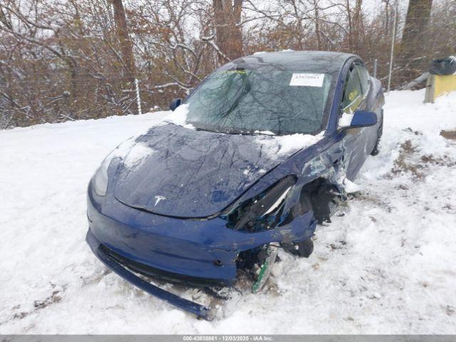Tesla Model 3 Rear-wheel Drive Image 4