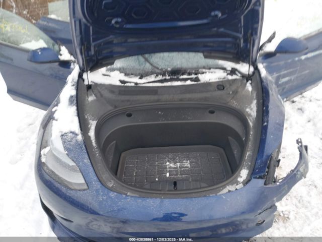 Tesla Model 3 Rear-wheel Drive Image 16