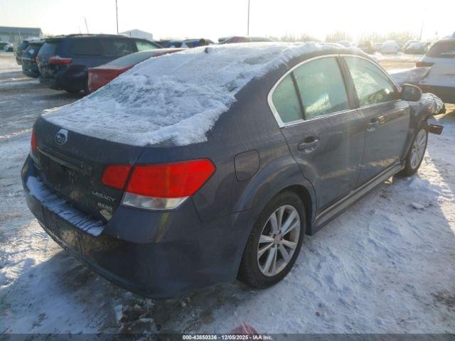 Subaru Legacy 2.5i Premium Image 3