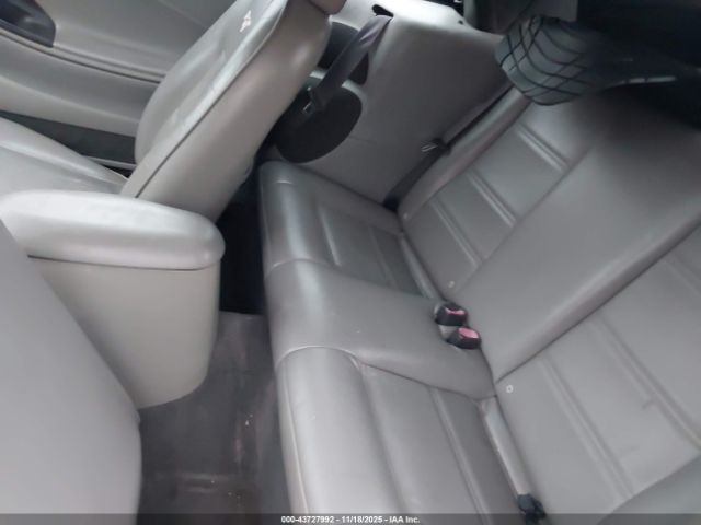 Ford Mustang Image 7