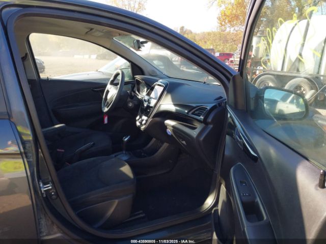 Chevrolet Spark Fwd 1lt Automatic Image 16