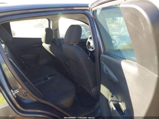 Chevrolet Spark Fwd 1lt Automatic Image 2