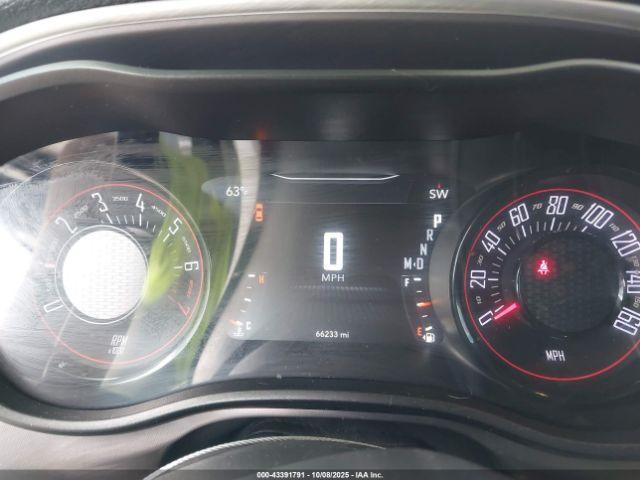 Dodge Challenger Sxt Image 16