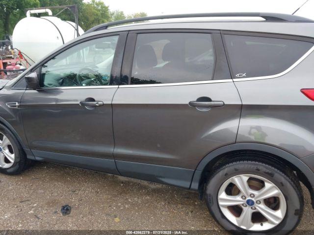Ford Escape Se Image 2
