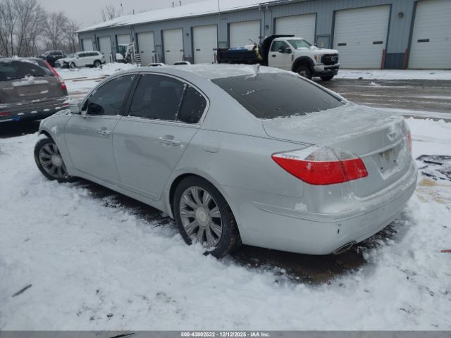 Hyundai Genesis 3.8 Image 8