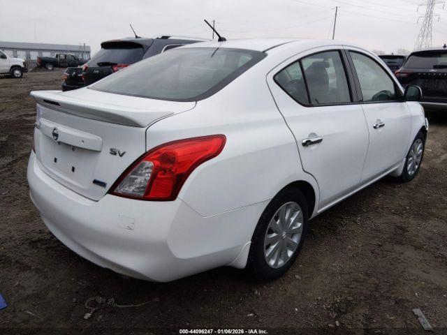 Nissan Versa 1.6 Sv Image 6