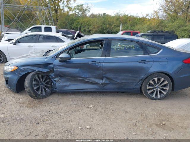 Ford Fusion Se Image 11