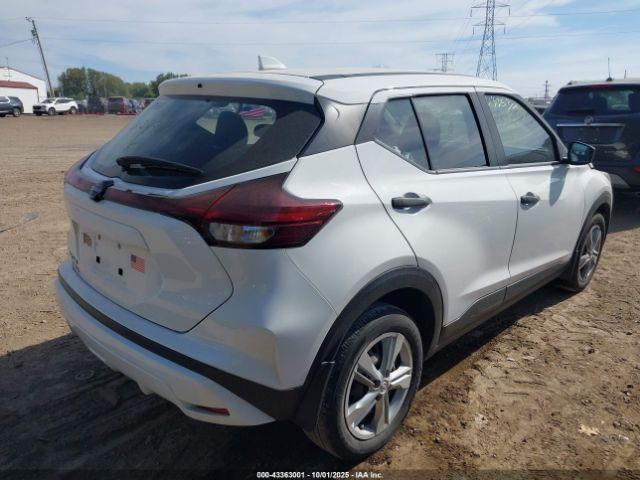 Nissan Kicks S Xtronic Cvt Image 4