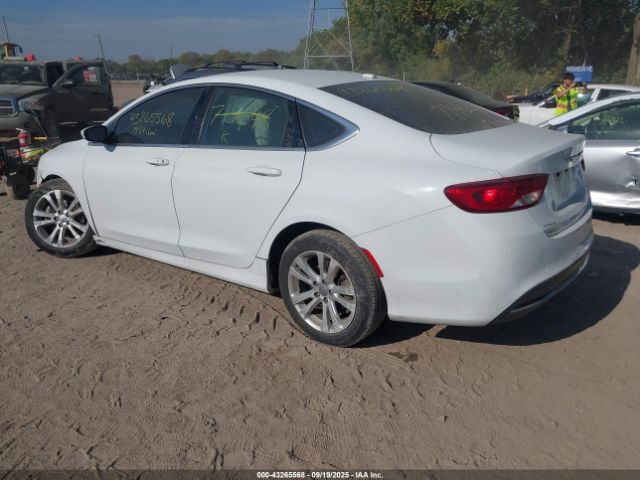 Chrysler 200 Limited Image 15