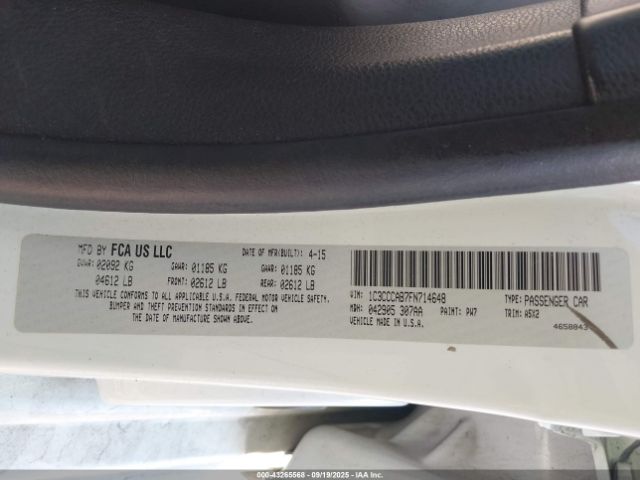 Chrysler 200 Limited Image 16