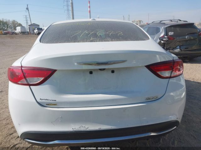Chrysler 200 Limited Image 8