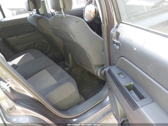 Jeep Patriot Sport Image 16