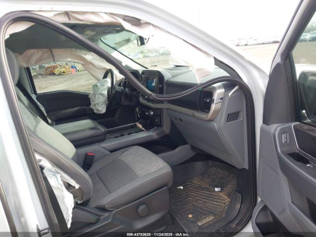 Ford F-150 Xlt Image 5