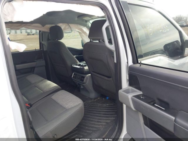 Ford F-150 Xlt Image 12