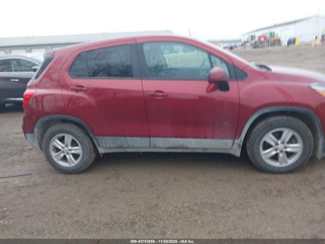 Chevrolet Trax Fwd Ls Image 2