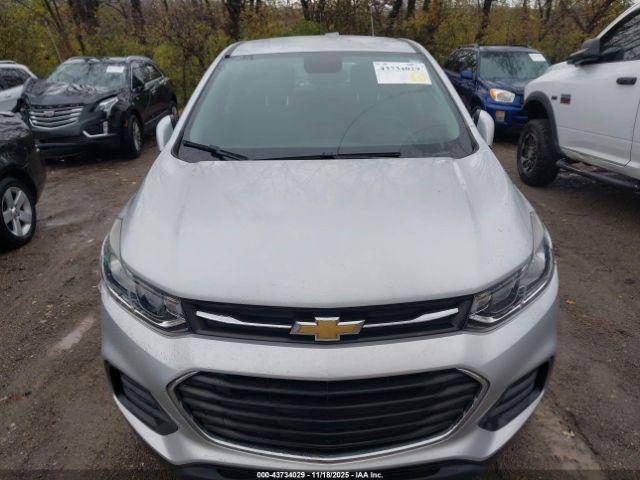 Chevrolet Trax Ls Image 8