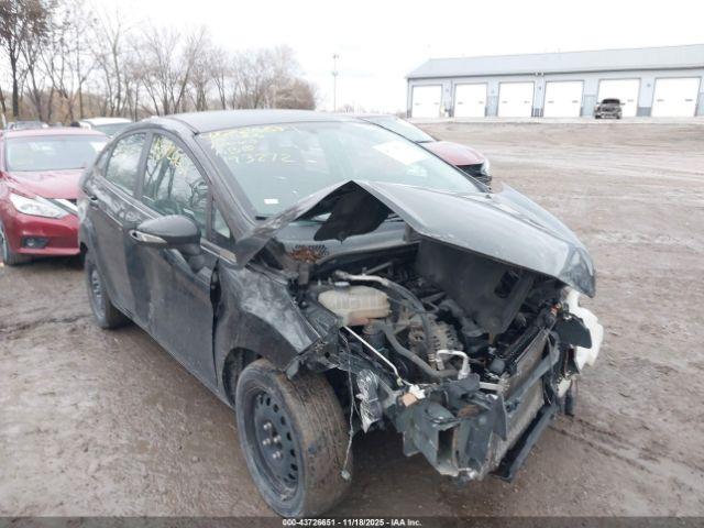  Salvage Ford Fiesta