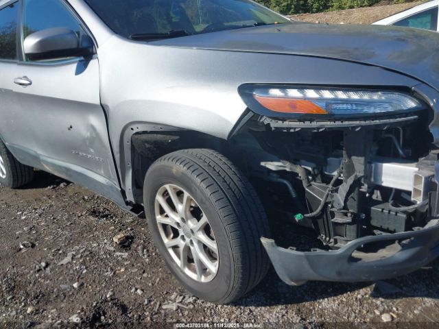 Jeep Cherokee Latitude Image 5