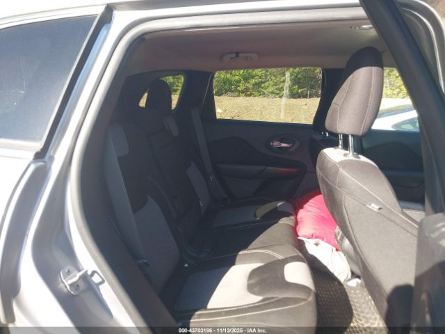 Jeep Cherokee Latitude Image 8