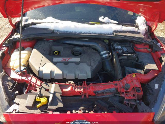 Ford Focus St Image 4