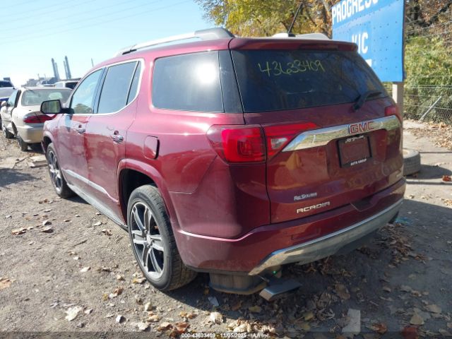 GMC Acadia Denali Image 2