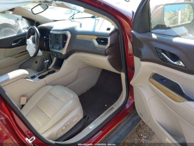 GMC Acadia Denali Image 11