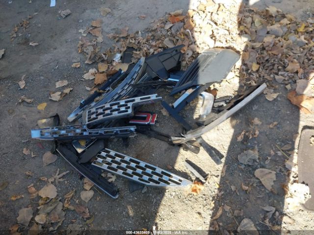 GMC Acadia Denali Image 8