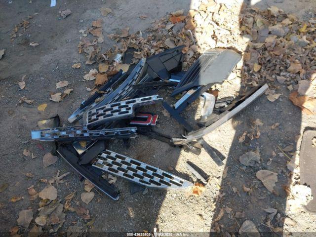 GMC Acadia Denali Image 8