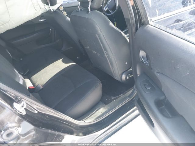 Chrysler 200 Touring Image 11