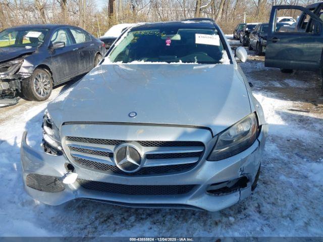 Mercedes-Benz C-Class 4matic Image 9