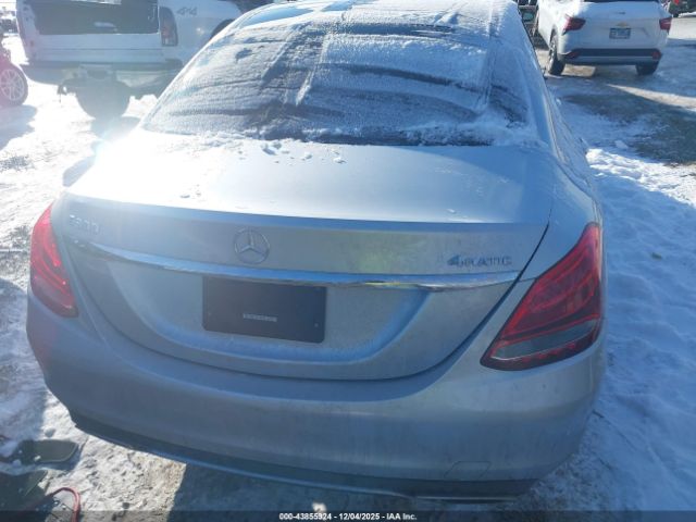 Mercedes-Benz C-Class 4matic Image 14