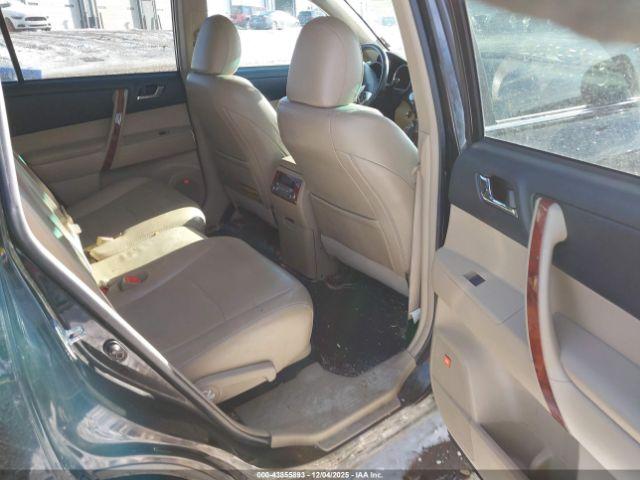 Toyota Highlander Limited V6 Image 8