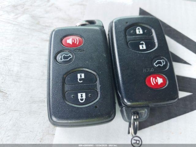 Toyota Highlander Limited V6 Image 9