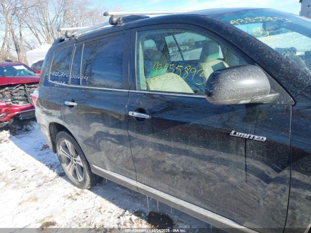 Toyota Highlander Limited V6 Image 15