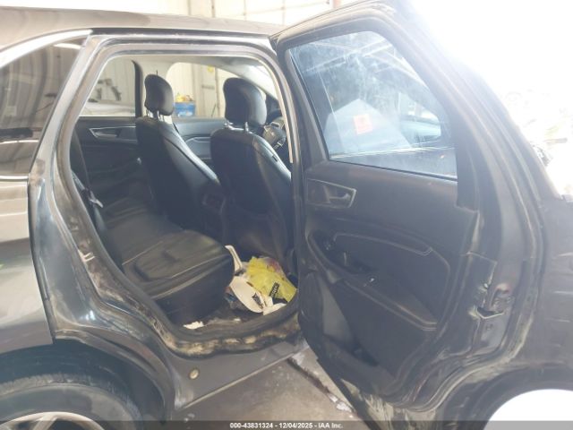 Ford Edge Titanium Image 8