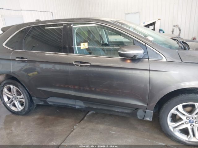 Ford Edge Titanium Image 13