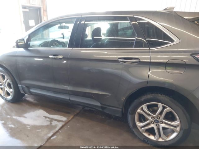 Ford Edge Titanium Image 11