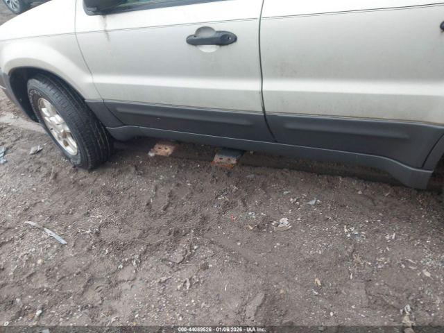 Ford Escape Xlt Image 11