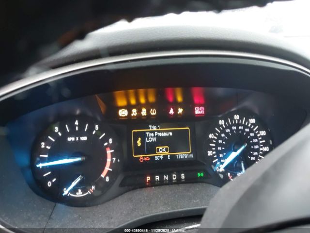 Ford Fusion Se Image 5